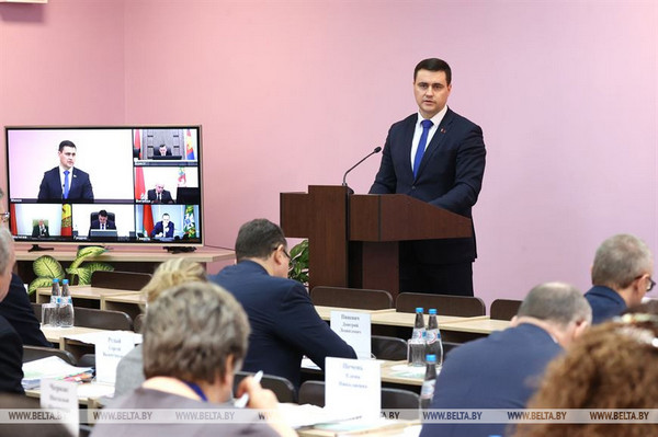 Министр образования Беларуси Иванец объявил о решении вопроса с питанием учителей в школах