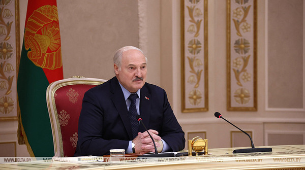 Лукашенко отметил рост торговли с Владимирской областью России и ориентировал на сохранение темпов