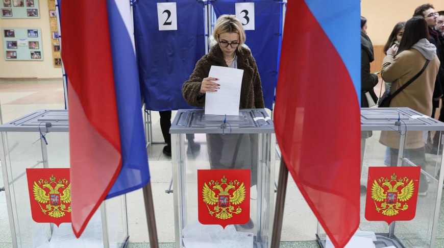 После обработки 90% бюллетеней на выборах президента РФ Владимир Путин набирает более 87% голосов
