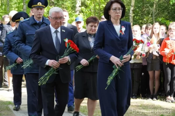Память безвинно погибших в годы Великой Отечественной войны почтили митингом в деревне Малиновка