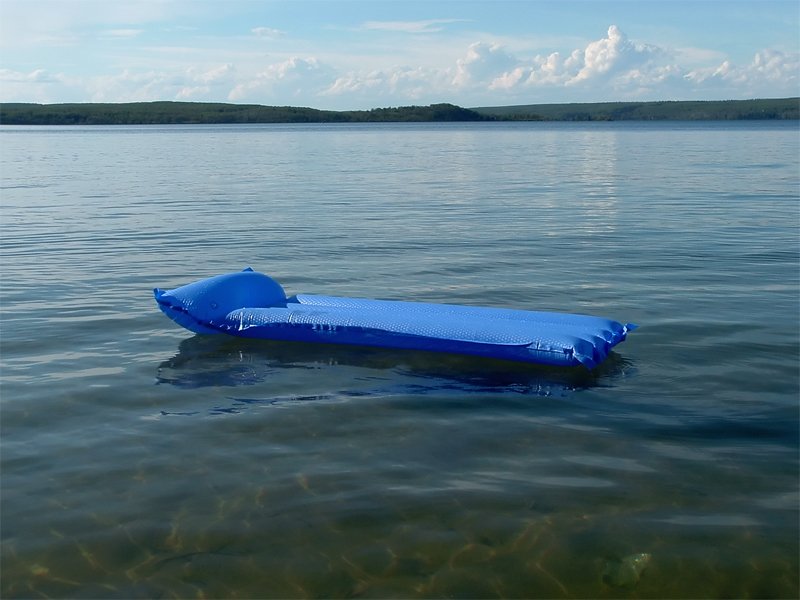 В Белыничском районе мужчина утонул из-за лопнувшего в воде надувного матраса
