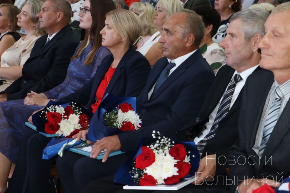 Работники нефтяной, газовой и топливной промышленности сегодня отмечают профессиональный праздник