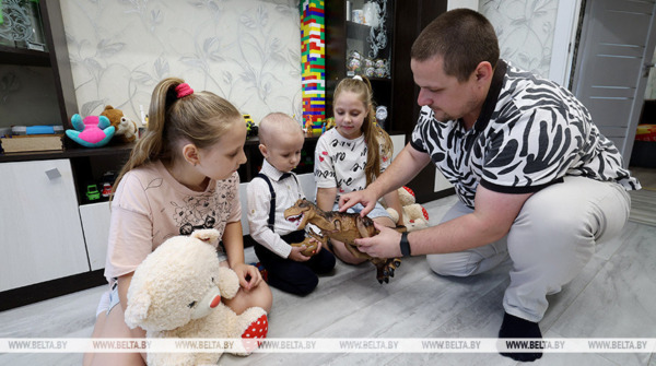 Для многодетных семей Беларуси открыто 151 тыс. депозитных счетов по программе «Семейный капитал»