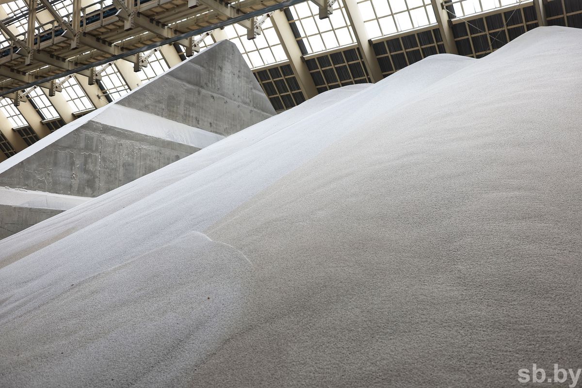 К яровому севу в Беларуси накоплена почти половина минеральных удобрений