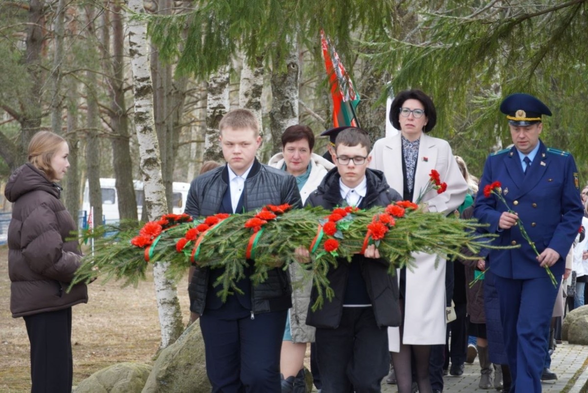 В Белыничском районе почтили память жертв Хатынской трагедии митингом-реквиемом