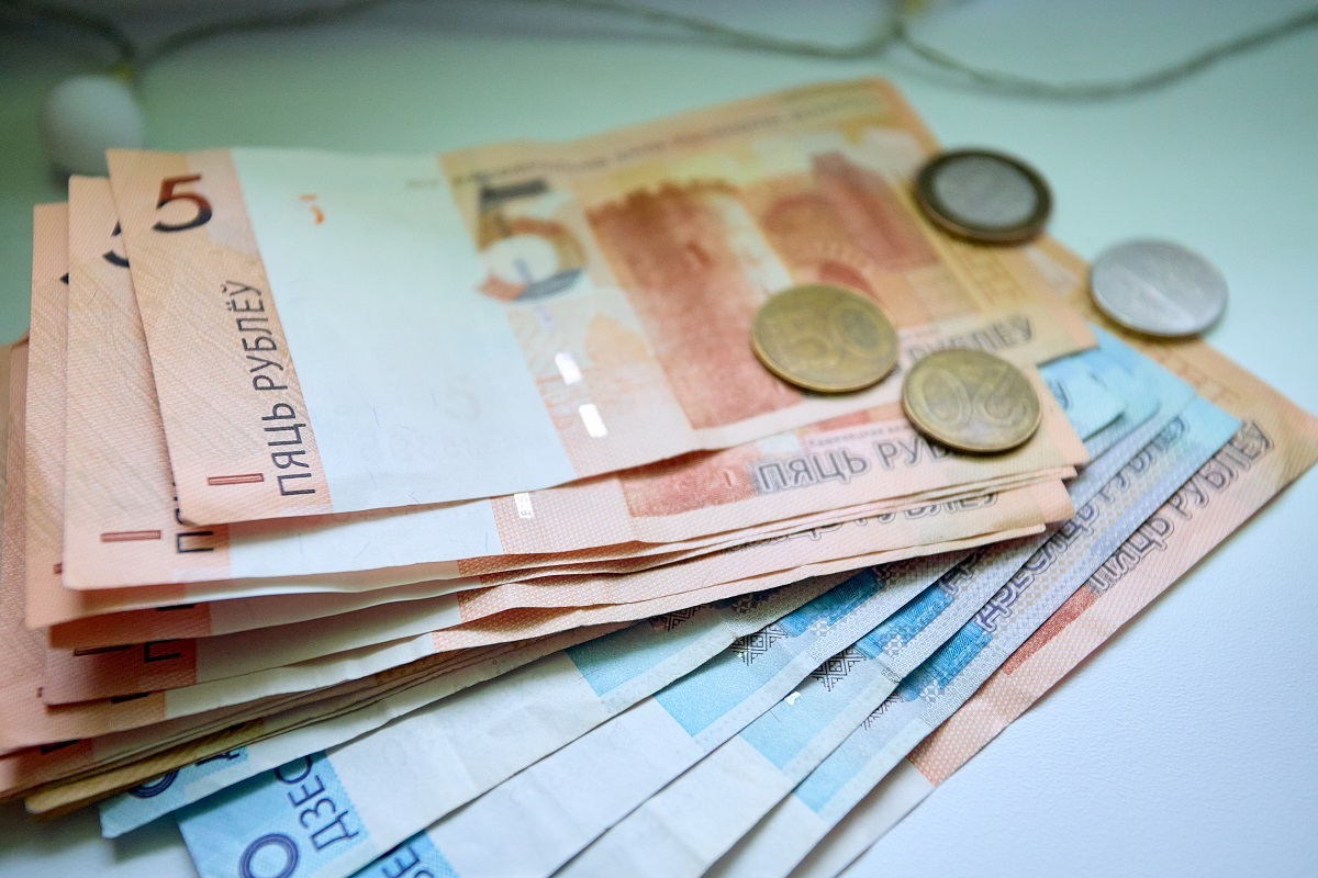 В Беларуси с 1 мая вырастут размеры государственных пособий семьям, воспитывающим детей