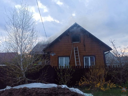 Детская шалость с огнем привела к пожару в Осиповичах.