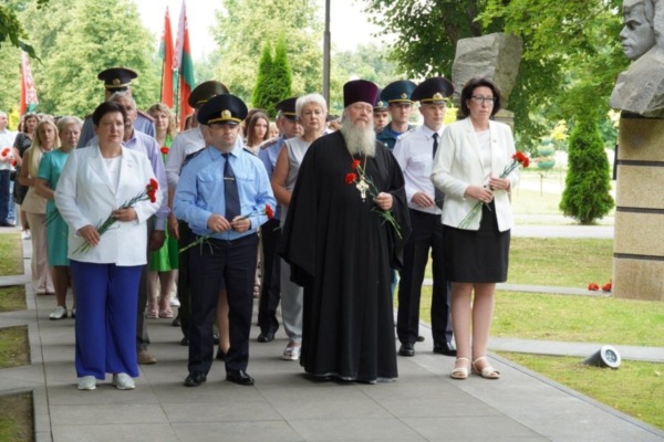 В Белыничах почтили память героев-освободителей в день 82-ой годовщины освобождения района