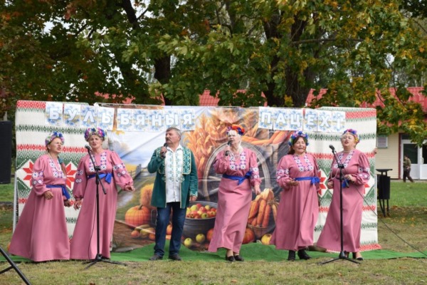 В Головчине прошёл праздник «Бульбяныя пацехі»