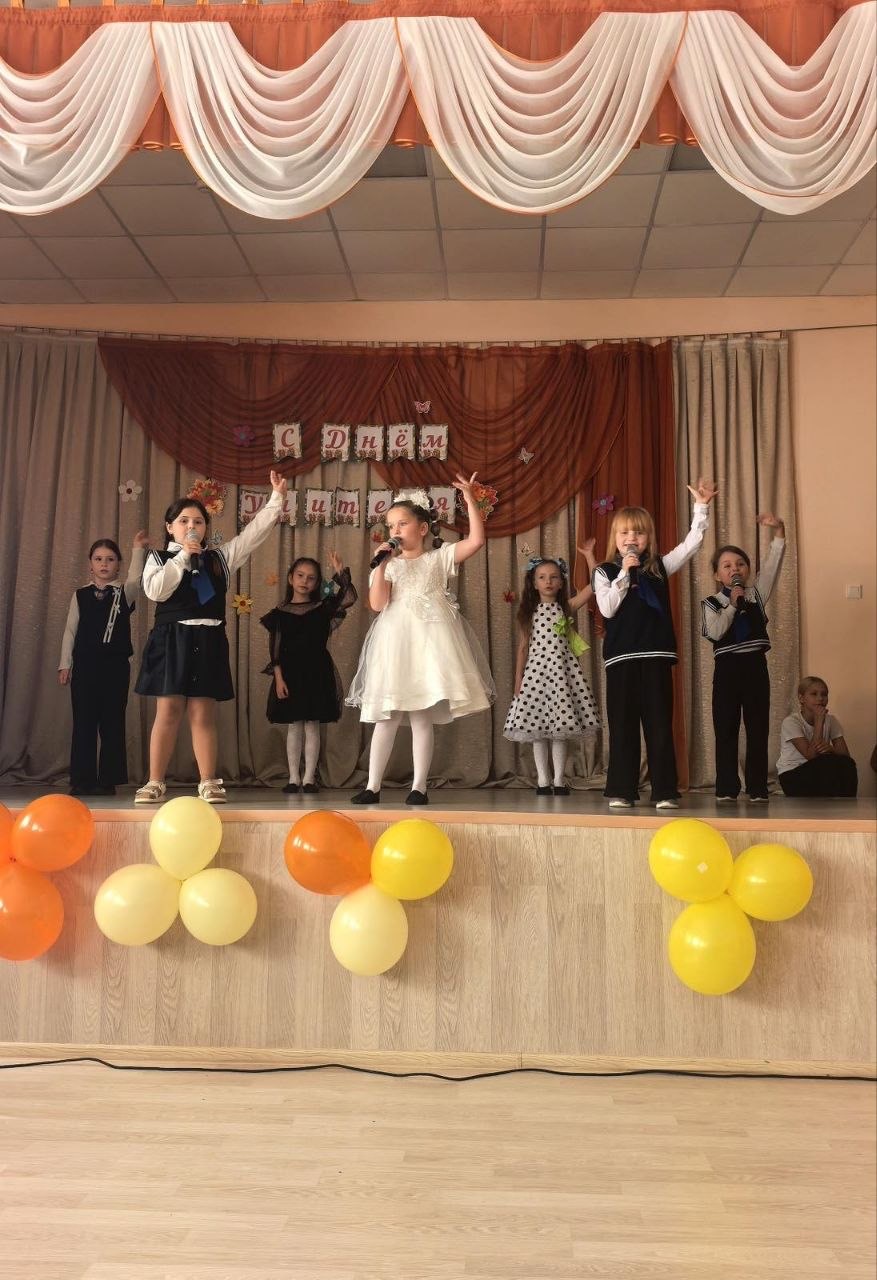 День учителя в Белыничском районе. Поздравления для педагогов и ветеранов труда